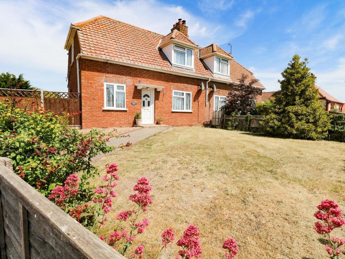 Lillies Pad Villa Thetford Bagian luar foto